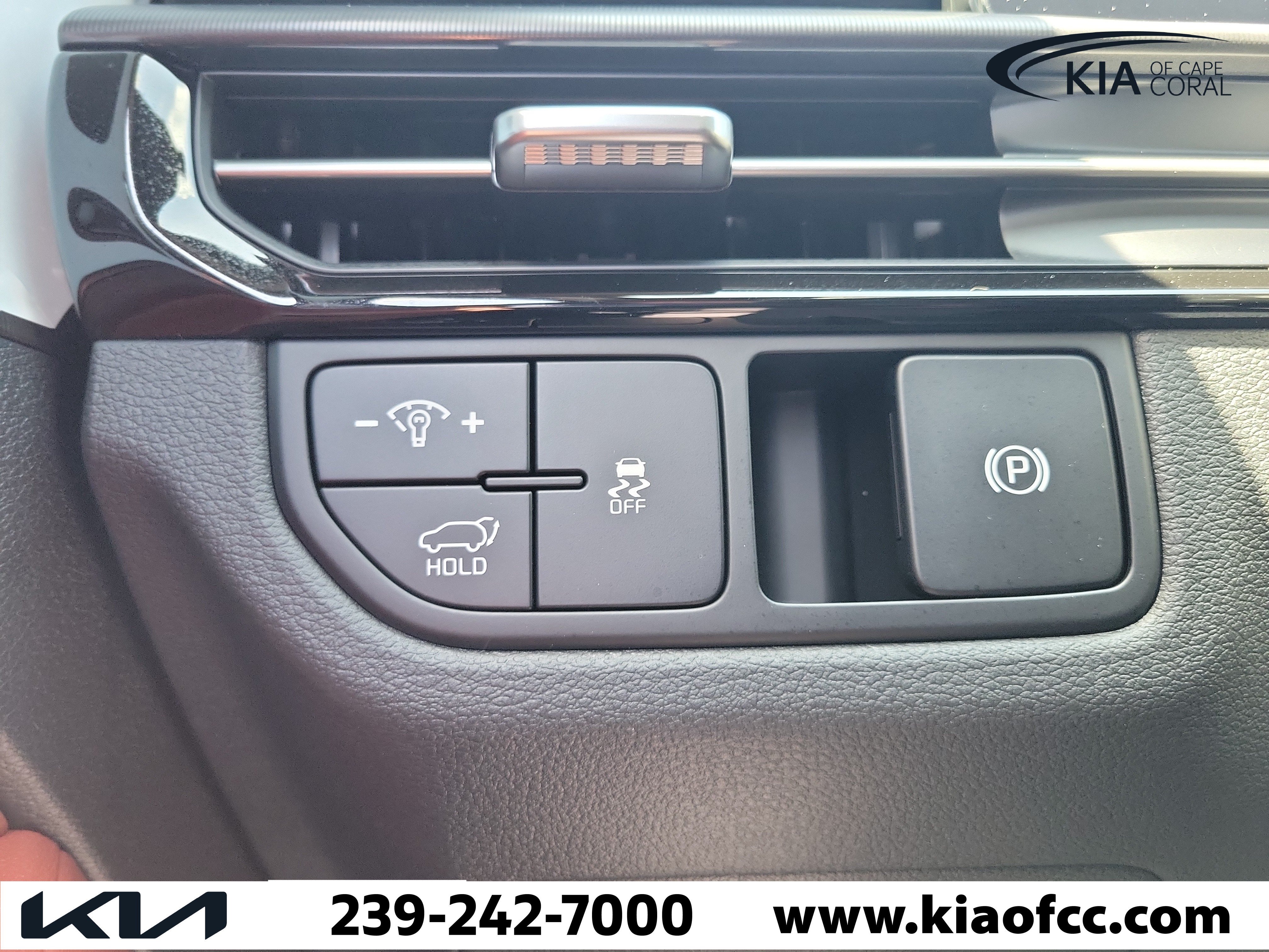 New 2026 Kia Sportage SX FWD image 31