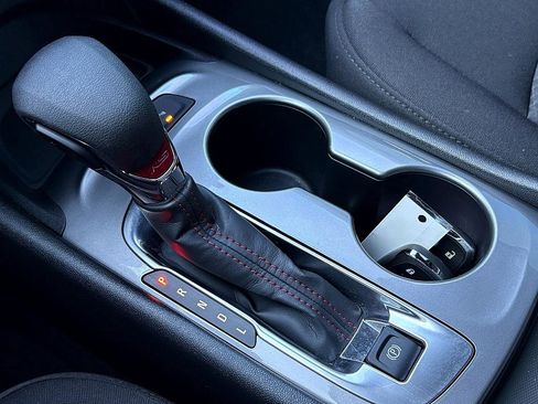 Certified 2025 Chevrolet Malibu RS image 24