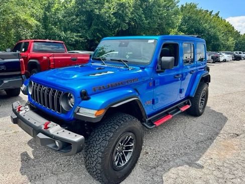 Used 2024 Jeep Wrangler Unlimited Rubicon AWD/4WD image 4