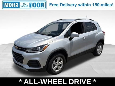 Used 2022 Chevrolet Trax LT w/ Driver Confidence Package AWD/4WD image 1