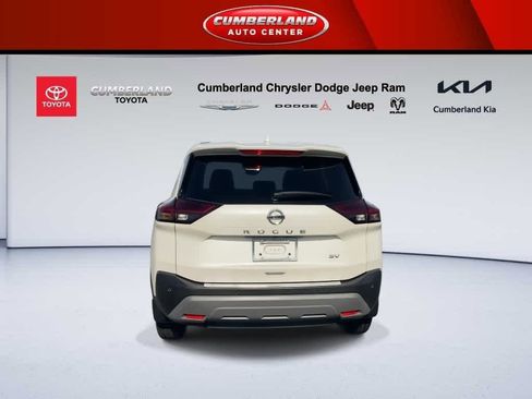 Used 2021 Nissan Rogue SV image 7