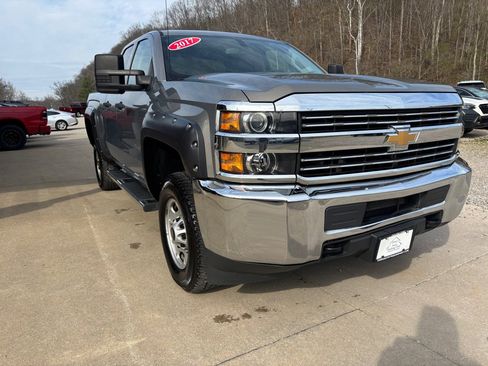 Used 2017 Chevrolet Silverado 2500 W/T w/ WT Convenience Package image 4
