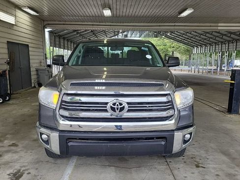 Used 2017 Toyota Tundra SR5 AWD/4WD image 5