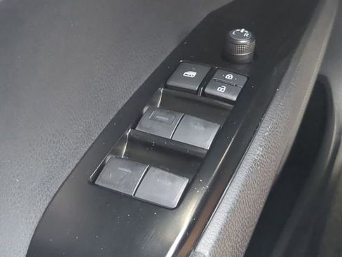 Certified 2025 Toyota Camry SE image 21