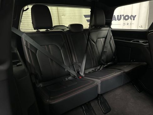 Used 2024 Ford Expedition Limited AWD/4WD image 36