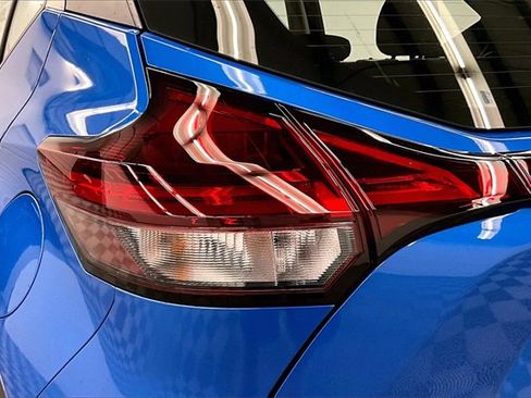New 2025 Nissan Kicks Play S image 17