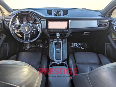 Used 2021 Porsche Macan w/ Premium Package Plus AWD/4WD image 31