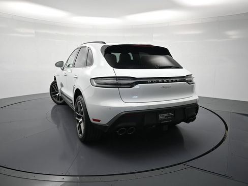 Certified 2026 Porsche Macan AWD/4WD image 36