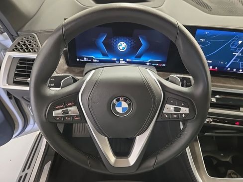 Used 2025 BMW X5 xDrive40i image 21