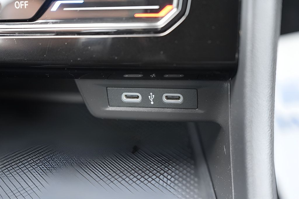 Used 2025 Volkswagen Jetta S FWD image 32