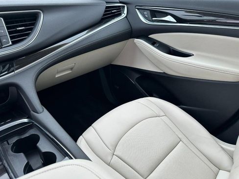 Certified 2023 Buick Enclave Premium w/ Experience Buick Package image 18