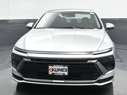 Used 2025 Hyundai Sonata Limited image 6