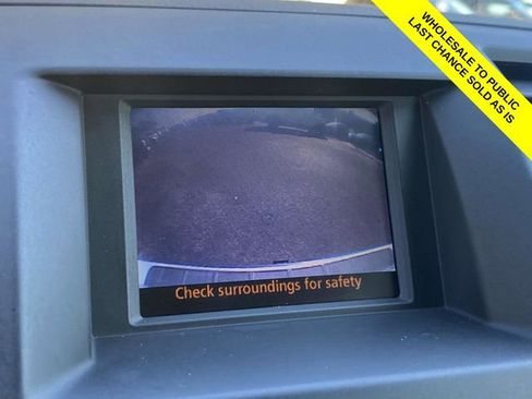 Used 2011 Toyota Highlander SE image 29