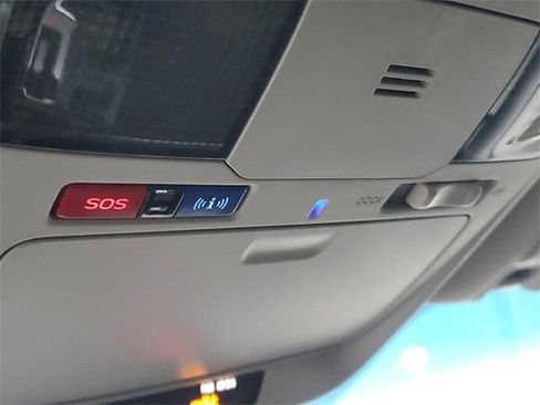 Used 2018 Subaru Outback 2.5i Premium image 28