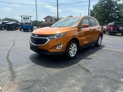 Used 2018 Chevrolet Equinox LT w/ Sun & Infotainment Package FWD image 6