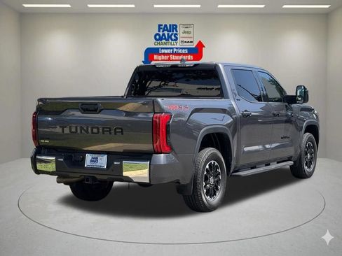 Used 2022 Toyota Tundra SR5 AWD/4WD image 7