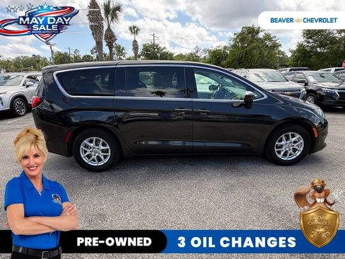 Used 2023 Chrysler Voyager LX FWD image 8