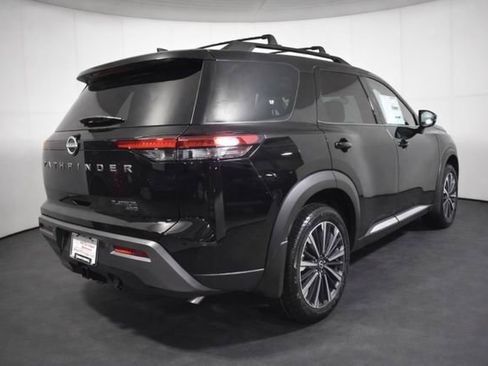 New 2026 Nissan Pathfinder Platinum AWD/4WD image 4