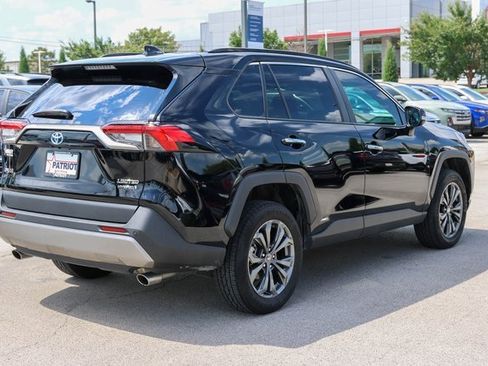 Used 2022 Toyota RAV4 Limited image 3