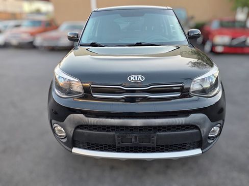 Used 2018 Kia Soul + FWD image 10