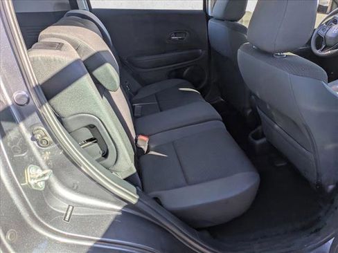 Used 2019 Honda HR-V LX image 20