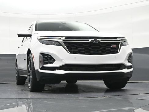 Used 2023 Chevrolet Equinox RS w/ RS Leather Package FWD image 29