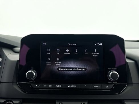 Used 2024 Nissan Pathfinder S FWD image 22