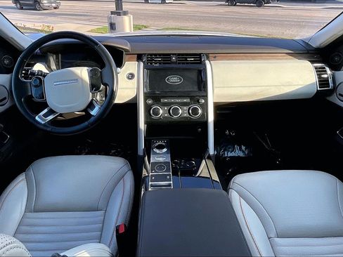 Used 2019 Land Rover Discovery HSE AWD/4WD image 15