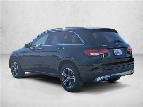 Used 2017 Mercedes-Benz GLC 300 4MATIC image 7