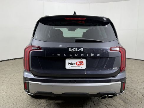 Used 2025 Kia Telluride S image 6