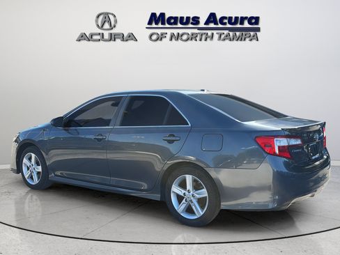 Used 2012 Toyota Camry SE FWD image 8
