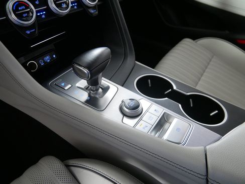 Used 2021 Genesis G70 3.3T image 24