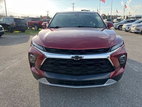 Used 2024 Chevrolet Blazer LT image 2