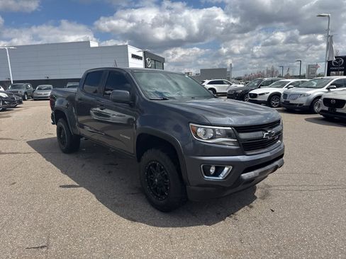 Used 2017 Chevrolet Colorado Z71 image 3