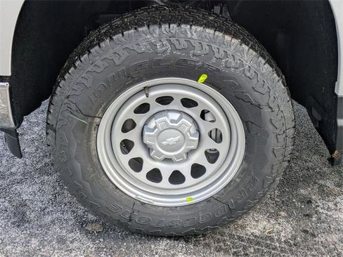 New 2026 Chevrolet Silverado 1500 W/T w/ WT Value Package image 26