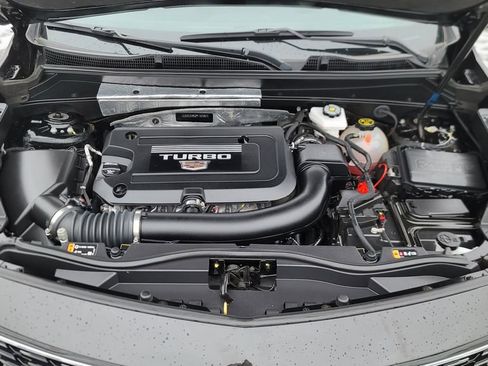 Used 2023 Cadillac XT4 Premium Luxury w/ Cold Weather Package image 17