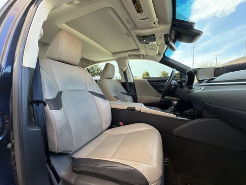 Used 2020 Lexus ES 350 w/ Accessory Package 2 FWD image 16