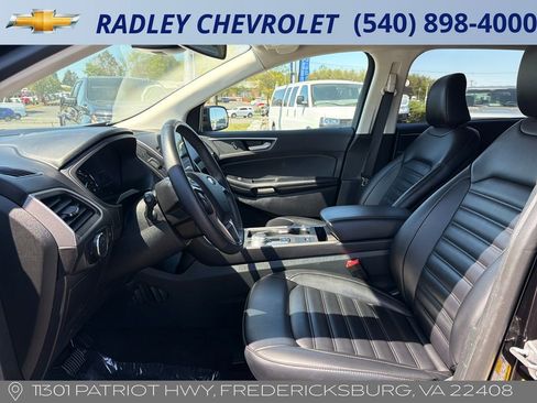 Used 2024 Ford Edge SEL image 3