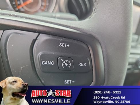 Used 2023 Jeep Gladiator Sport AWD/4WD image 8