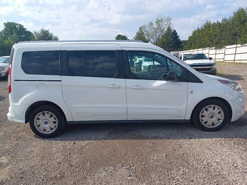 Used 2018 Ford Transit Connect XLT image 4