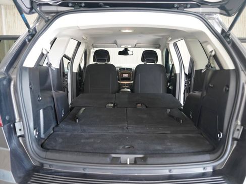 Used 2019 Dodge Journey SE FWD image 40
