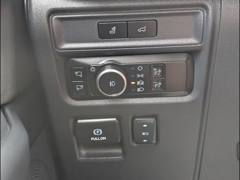 Used 2024 Ford Expedition Max Platinum RWD image 25