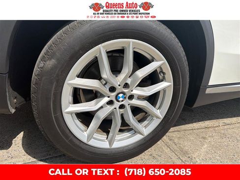 Used 2019 BMW X5 xDrive40i w/ Premium Package 2 AWD/4WD image 32