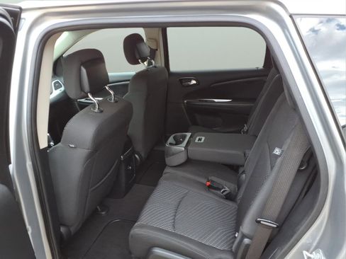 Used 2018 Dodge Journey SE w/ Blacktop Package FWD image 26