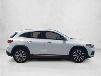 Used 2022 Mercedes-Benz GLA 250 4MATIC video 4