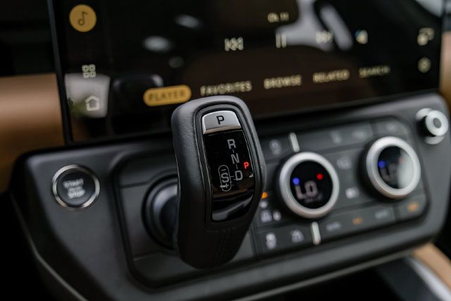 New 2026 Land Rover Defender 110 X AWD/4WD image 34