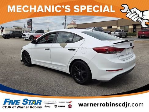 Used 2017 Hyundai Elantra SE FWD image 10