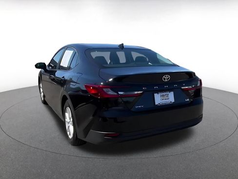 Used 2025 Toyota Camry LE image 11