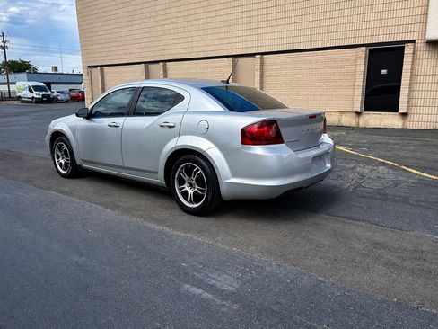 Used 2011 Dodge Avenger Express FWD image 3