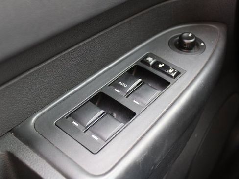 Used 2010 Dodge Charger SXT image 20